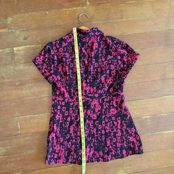 EXPRESS DESIGN STUDIOS Black Pink Faux Wrap Blouse Office Siren Top Y2K Fairy XS - Picture 12 of 12